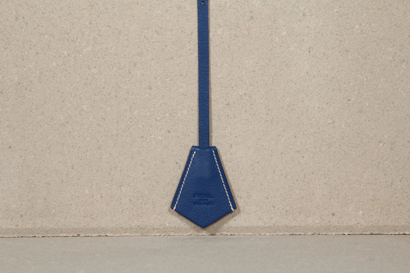 Chèvre Royal Pet Charm